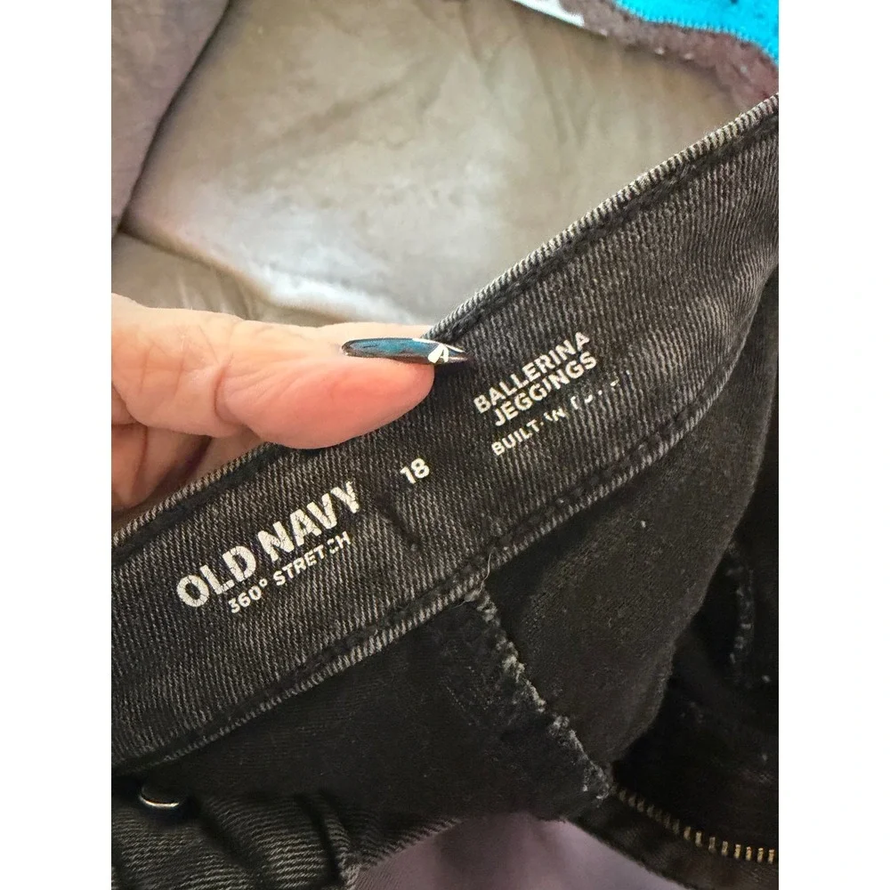 Old Navy Ballerina‎ Jeggings Girls 18 Black Distressed Knee Raw Hem 360 Stretch